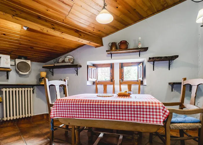 El Colono El Uncar Country house Castrejon de la Pena