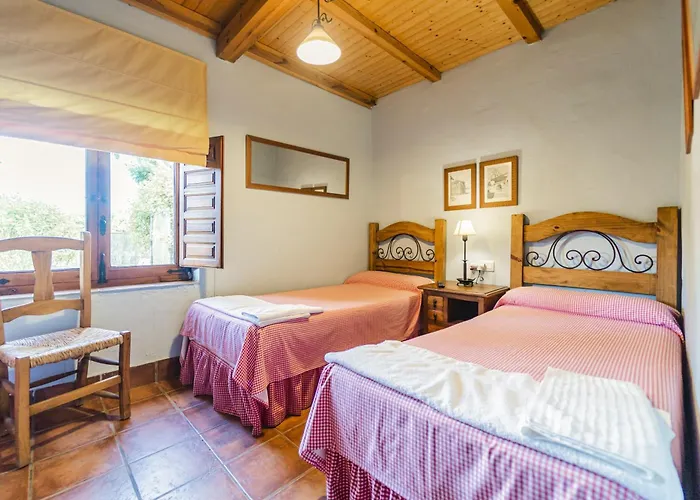 El Colono El Uncar Country house Castrejon de la Pena